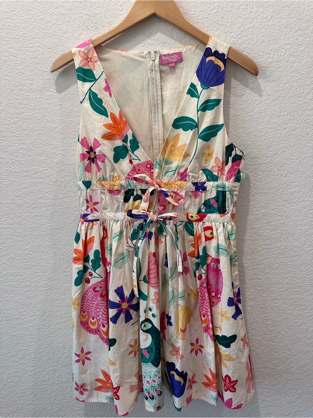 Sincerely Ours Womens Floral Peacock Mini Dress V-Neck Bow Detail Cream Small